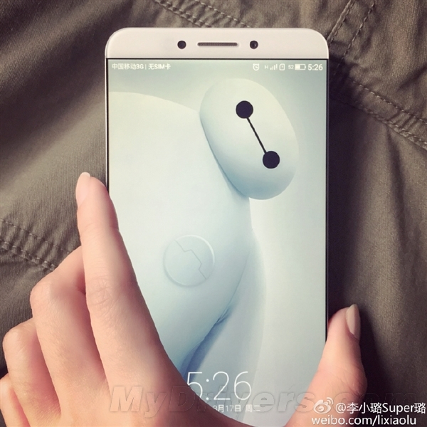這就是樂視手機真機：前面好干凈！