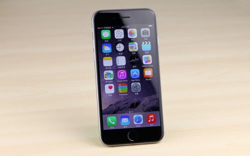 <a href=/mobile/iphone/ target=_blank class=infotextkey>iPhone</a> 6居然墊底?市售手機(jī)屏占比排行第1張圖