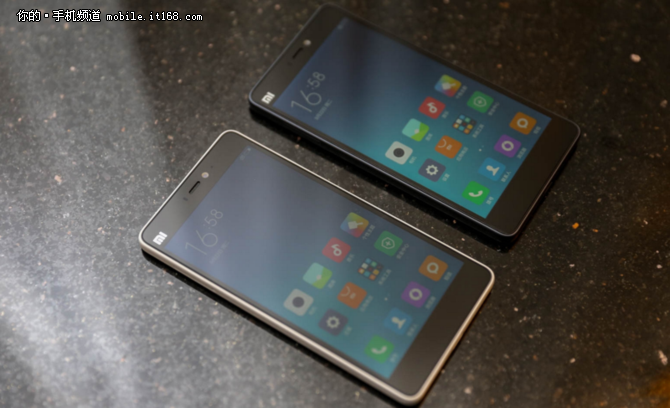 HTC One M9+是HTC在今年上半年針對(duì)大陸市場(chǎng)特別推出了旗艦機(jī)型，相比于M9，HTC One M9+加入了指紋識(shí)別功能，并且采用了更大尺寸的2K分辨率屏幕。同時(shí)也延續(xù)了HTC One M8經(jīng)典的全金屬一體成型機(jī)身以及后置雙攝像頭?，F(xiàn)在我們發(fā)現(xiàn)這款上市價(jià)格高達(dá)4999元的手機(jī)直降兩千五，在國(guó)美在線僅售2489元!有打算購(gòu)入M9+的小伙伴一定要抓住這次機(jī)會(huì)哦!