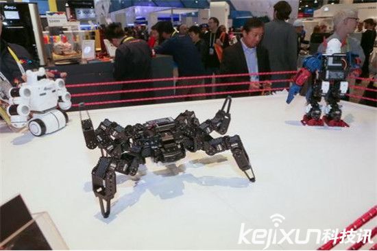 客官：CES上那些機器人讓您滿意了嗎？