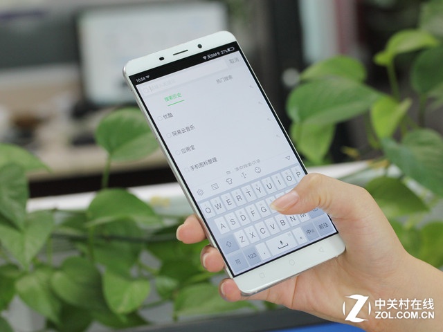 情人節(jié)送什么？ 市售玫瑰金手機(jī)好選擇 