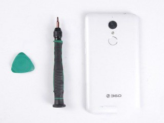 360手機N4做工怎么樣？360N4手機拆機圖解評測