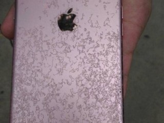 蘋(píng)果iphone6s背面氧化掉漆怎么解決