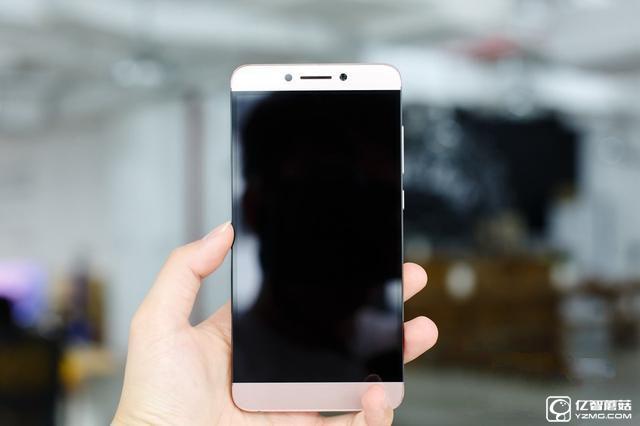 華為P9 Plus/ 樂視樂Max 2對比評測：是遇上強敵 更有誠意！