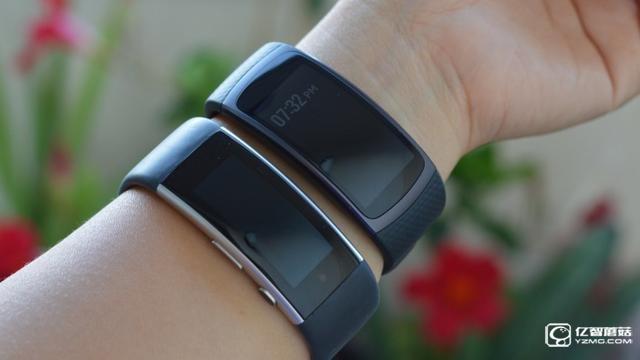 三星Gear Fit2手環(huán)、微軟Band 2手環(huán)對比評測