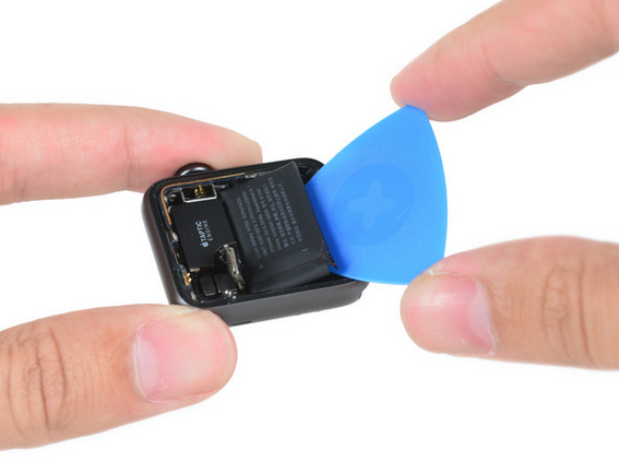 Apple Watch Series 2拆解: 機(jī)內(nèi)已經(jīng)大不同