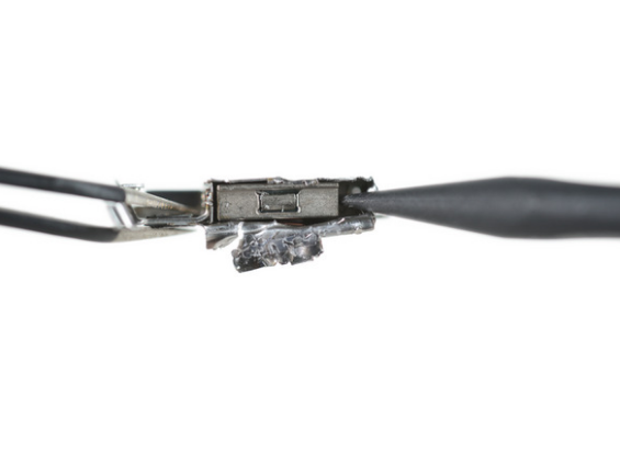Apple Watch Series 2拆解: 機(jī)內(nèi)已經(jīng)大不同