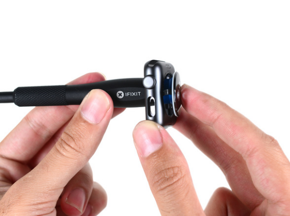 Apple Watch Series 2拆解: 機(jī)內(nèi)已經(jīng)大不同