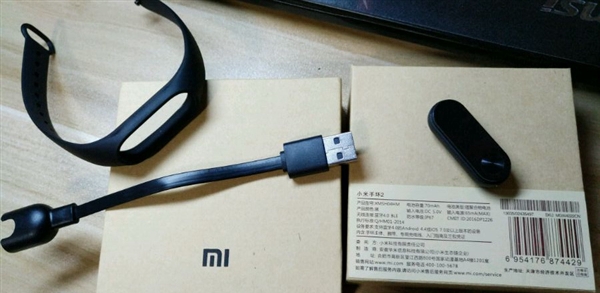 網(wǎng)友買到神級山寨小米手環(huán)2：一開機(jī)哭笑不得