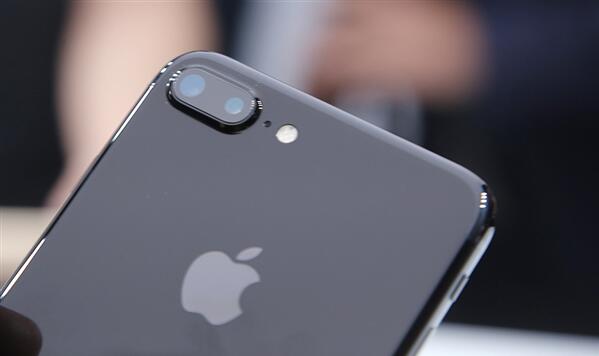 iPhone 7降溫快 國(guó)產(chǎn)高端機(jī)春天來(lái)了嗎？