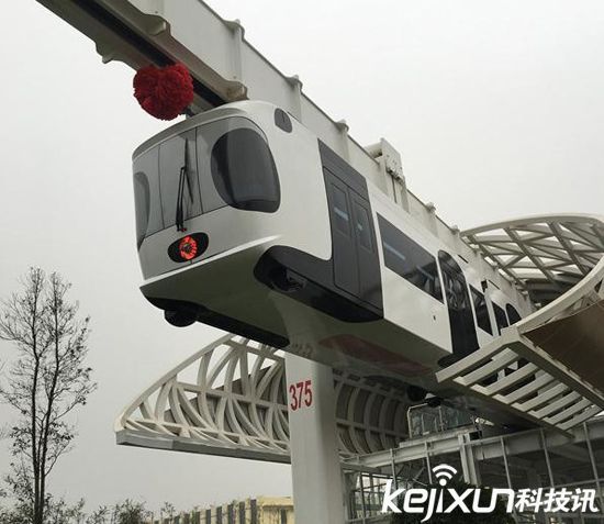 世界首創(chuàng)新能源空鐵在我國試運行 時速60公里 