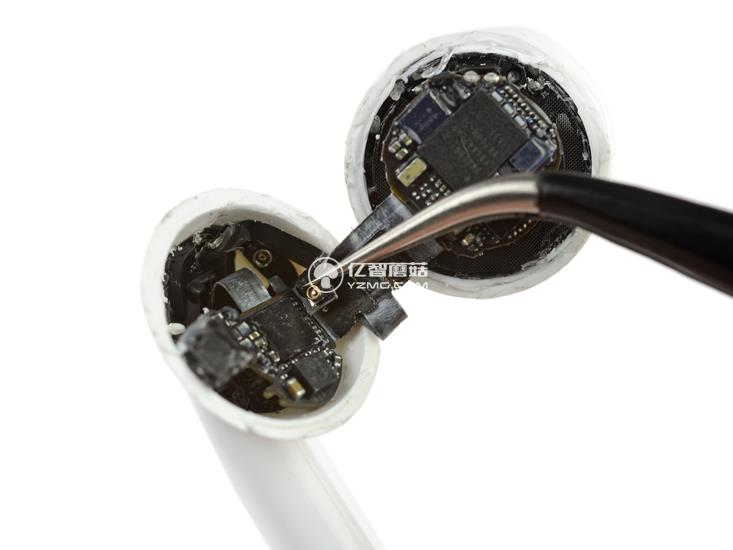 AirPods做工怎么樣 AirPods無線耳機(jī)拆機(jī)圖解評測