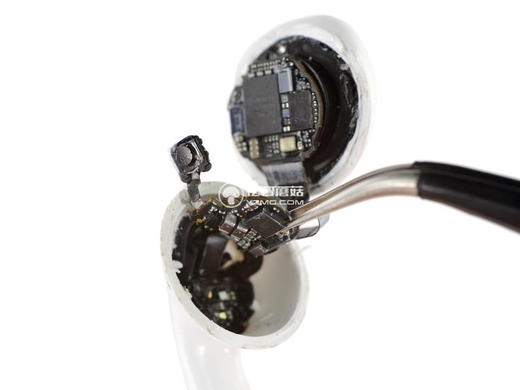 AirPods做工怎么樣 AirPods無線耳機(jī)拆機(jī)圖解評測