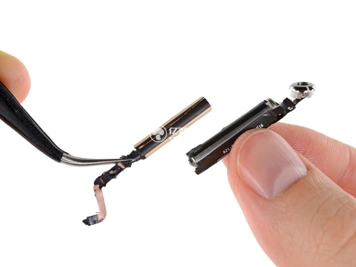 AirPods做工怎么樣 AirPods無線耳機(jī)拆機(jī)圖解評測