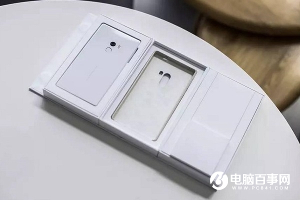 小米MIX白色版和黑色版哪個好看？小米MIX黑色與白色的區(qū)別
