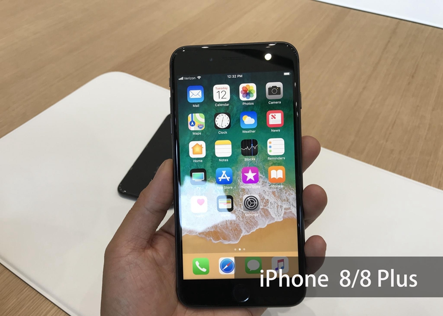 iPhone8/iPhone8 Plus真機(jī)圖賞 回歸雙面玻璃