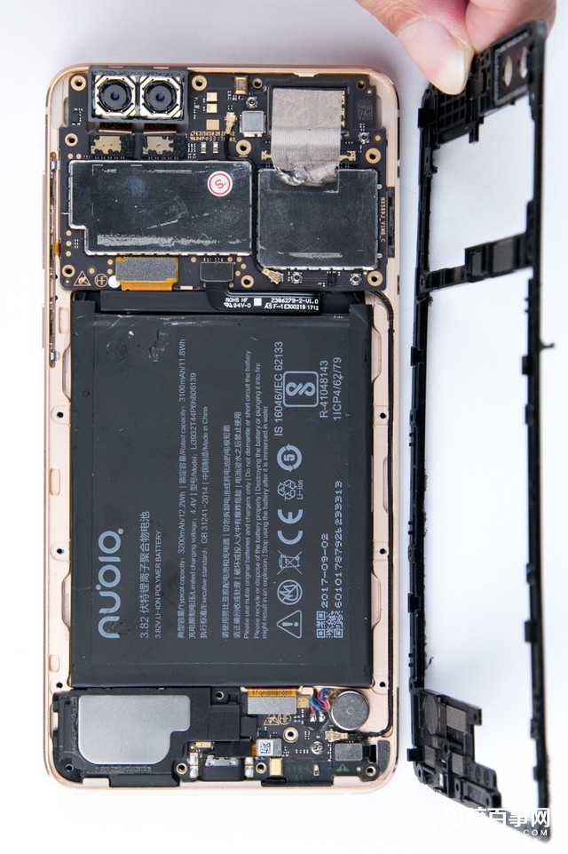 努比亞Z17miniS拆機(jī)圖解評測 深扒nubia Z17miniS做工如何