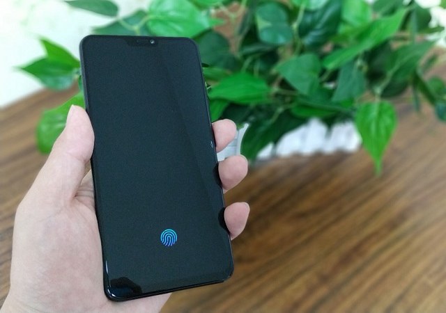 vivo X21值得買嗎？vivo X21屏幕指紋版評測