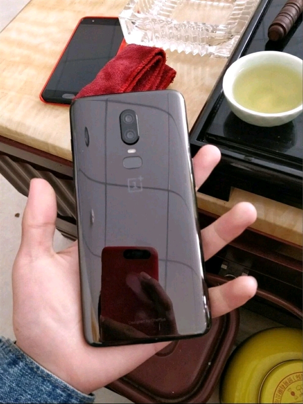 尾隨One Plus 6！一加密謀新產(chǎn)品：藍牙無線耳機