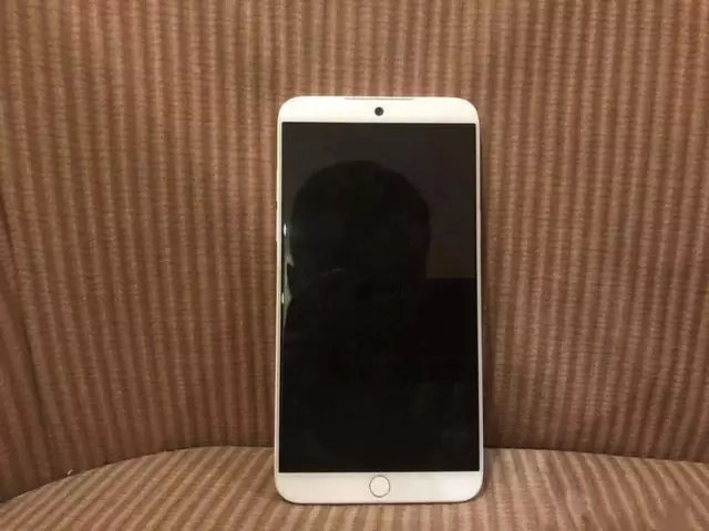 8款被網(wǎng)友吐槽最多的手機(jī)盤(pán)點(diǎn) 你正準(zhǔn)備買(mǎi)哪款？