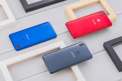 vivo Z1真機(jī)圖賞：顏值與實(shí)力的擔(dān)當(dāng)，超強(qiáng)性價(jià)比