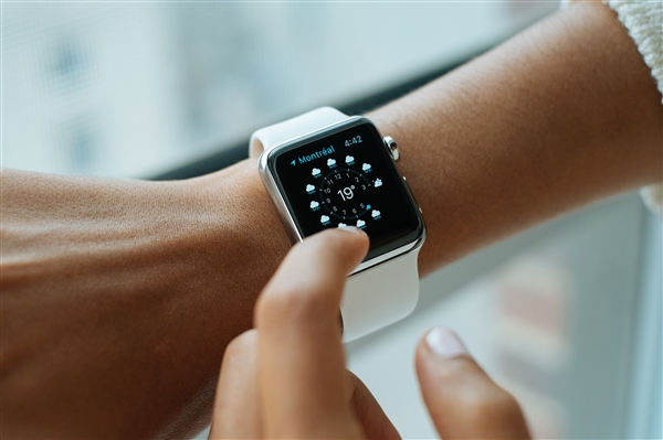 蘋果watchOS 5正式發布：新增對講機、手表支持互發語音