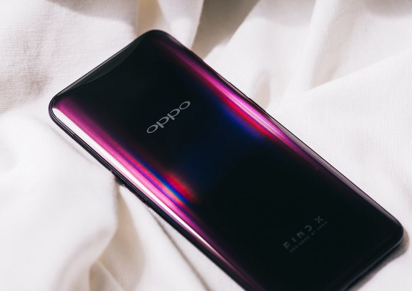 OPPO Find X開(kāi)箱圖賞 屏占比最高的手機(jī)(6/13)