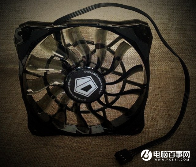 電腦機箱散熱風扇的2針、3針、4針有什么區別？