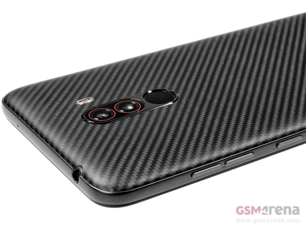 小米Pocophone F1評測 當(dāng)今最便宜的驍龍845手機(jī)