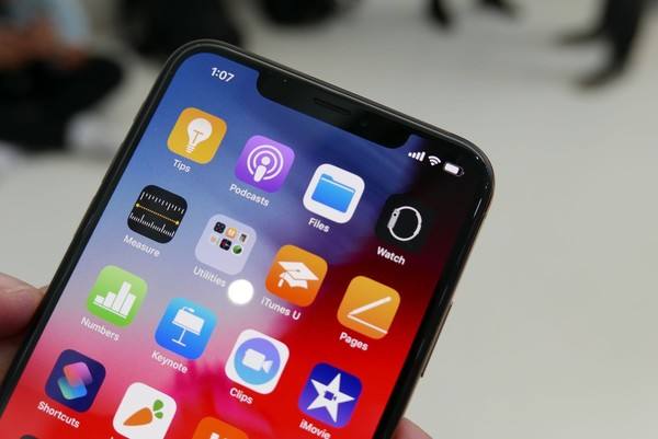 蘋果iPhone Xs系列為什么不值得買？看完這篇看完你就明白了
